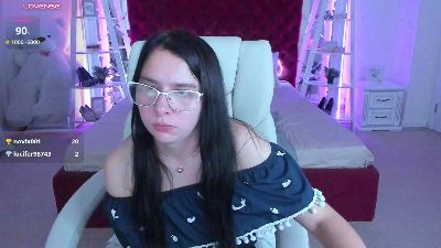 Livia_Shy live cam on Cam4