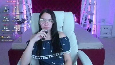 Livia_Shy live cam on Cam4
