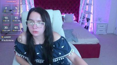 Livia_Shy live cam on Cam4