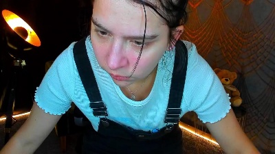 Livia_Shy live cam on Cam4