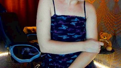 Livia_Shy live cam on Cam4