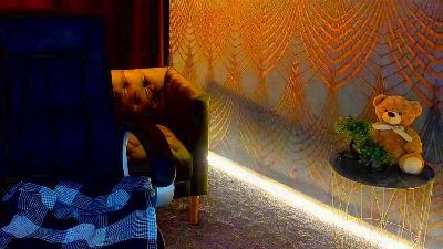 Livia_Shy live cam on Cam4