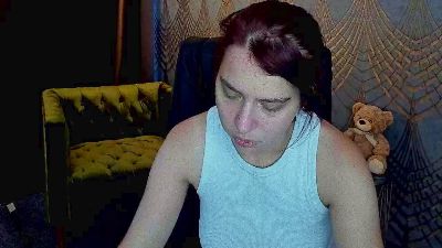 Livia_Shy live cam on Cam4