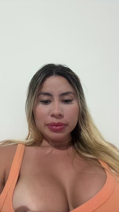 Liviaa live cam on Cam4