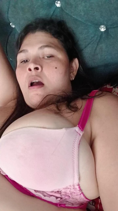 Lizeth234 live cam on Cam4