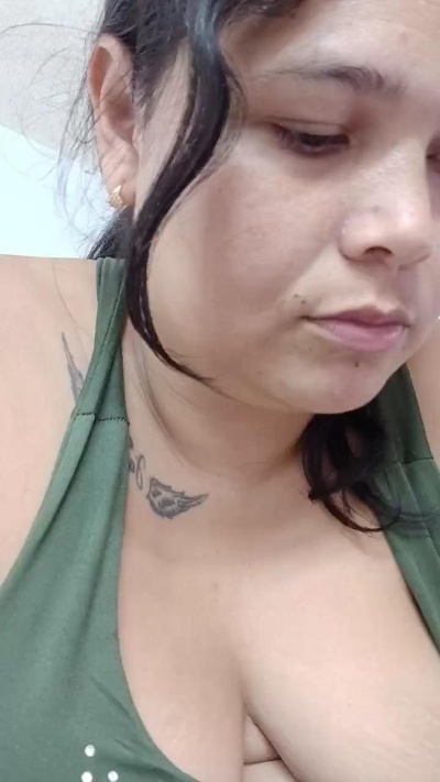 Lizeth234 live cam on Cam4