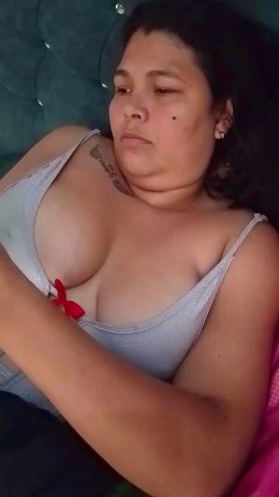 Lizeth234 live cam on Cam4