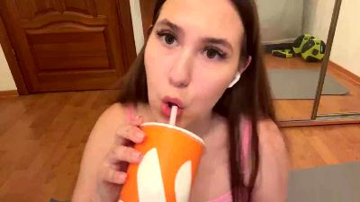 LizetteMordini live cam on Cam4