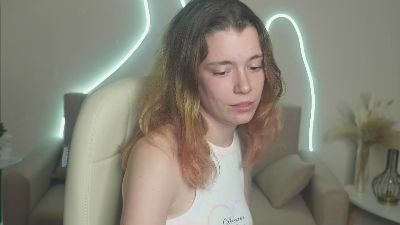 LizetteRouselle live cam on Cam4