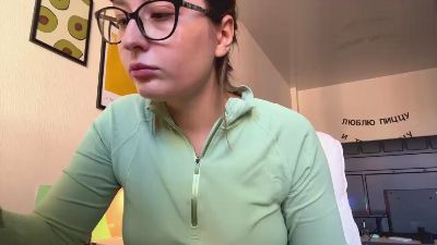 LiziMaybe live cam on Cam4