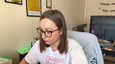 LiziMaybe live cam on Cam4