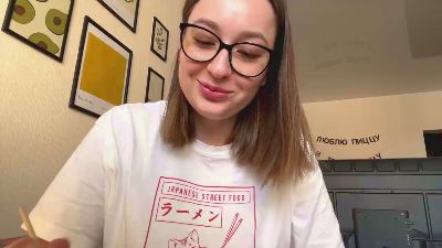 LiziMaybe live cam on Cam4