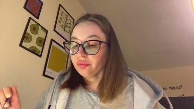 LiziMaybe live cam on Cam4