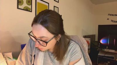 LiziMaybe live cam on Cam4