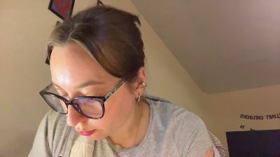 LiziMaybe live cam on Cam4