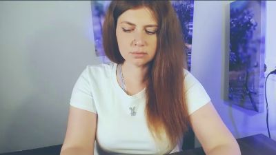 Lizy_Love live cam on Cam4