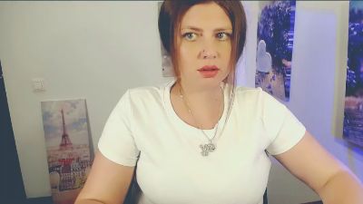 Lizy_Love live cam on Cam4