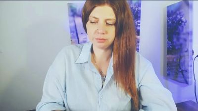 Lizy_Love live cam on Cam4