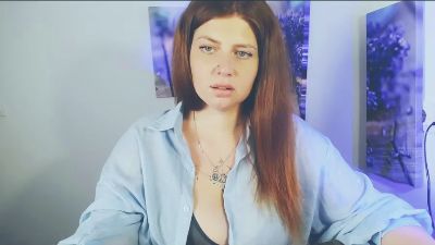 Lizy_Love live cam on Cam4
