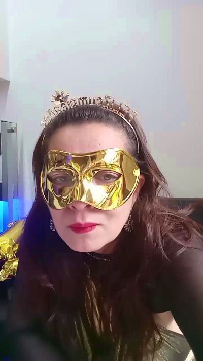 Lizzalanne live cam on Cam4