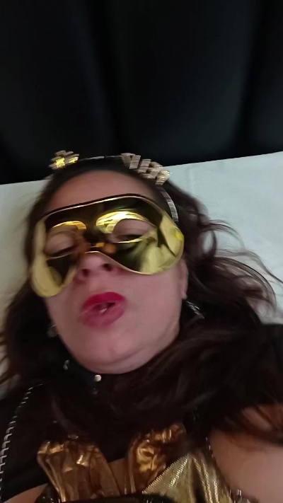 Lizzalanne live cam on Cam4