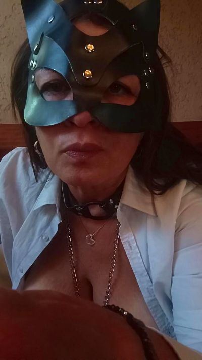 Lizzalanne live cam on Cam4