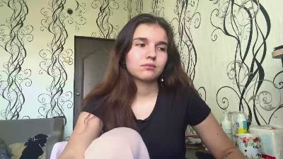 LizzetteHuish live cam on Cam4