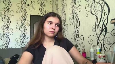 LizzetteHuish live cam on Cam4