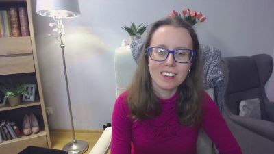 Lizzy_Femme live cam on Cam4