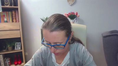 Lizzy_Femme live cam on Cam4