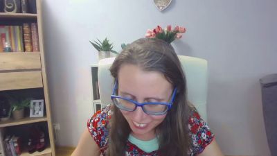 Lizzy_Femme live cam on Cam4