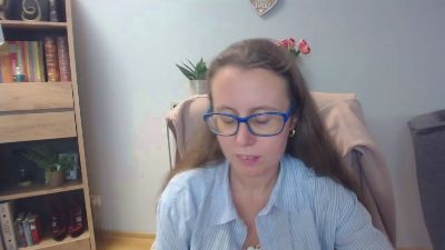 Lizzy_Femme live cam on Cam4