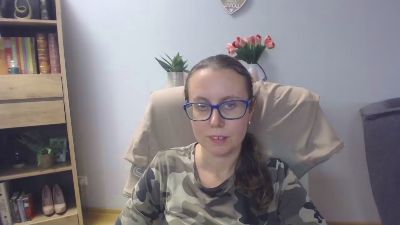 Lizzy_Femme live cam on Cam4