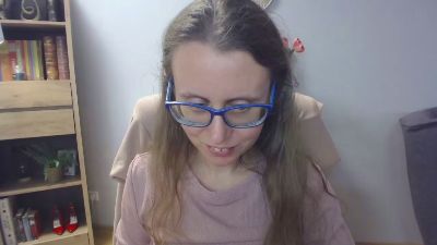 Lizzy_Femme live cam on Cam4