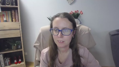 Lizzy_Femme live cam on Cam4
