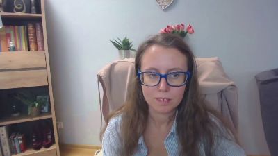Lizzy_Femme live cam on Cam4