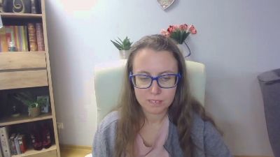 Lizzy_Femme live cam on Cam4