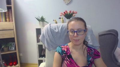 Lizzy_Femme live cam on Cam4