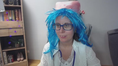 Lizzy_Femme live cam on Cam4
