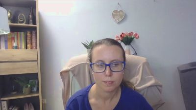 Lizzy_Femme live cam on Cam4