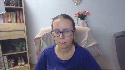 Lizzy_Femme live cam on Cam4