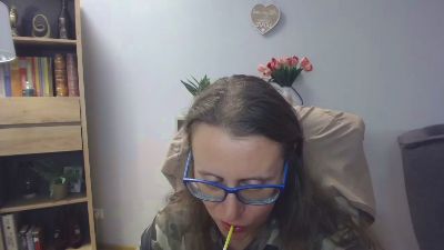 Lizzy_Femme live cam on Cam4