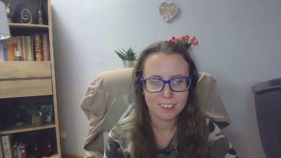 Lizzy_Femme live cam on Cam4