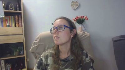 Lizzy_Femme live cam on Cam4