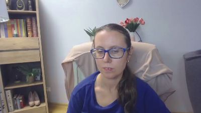 Lizzy_Femme live cam on Cam4