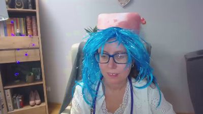 Lizzy_Femme live cam on Cam4