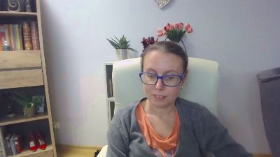 Lizzy_Femme live cam on Cam4
