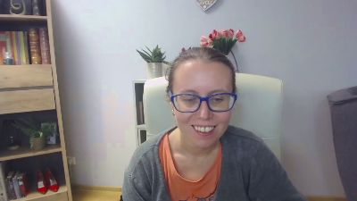 Lizzy_Femme live cam on Cam4