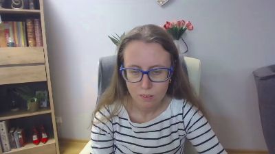 Lizzy_Femme live cam on Cam4