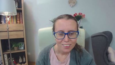 Lizzy_Femme live cam on Cam4